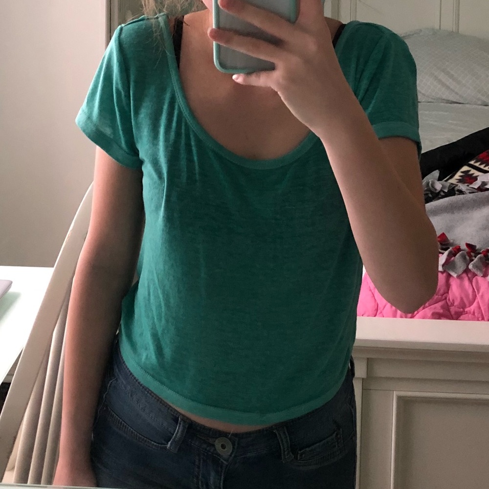 BARELY WORN Blue/Aqua Crop Top